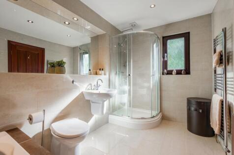 Bed 2 En suite