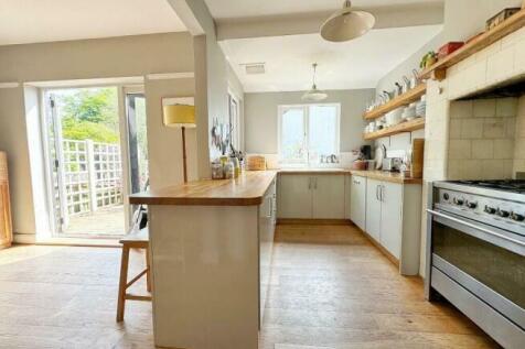 Kit/Breakfast Room