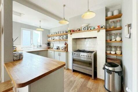 Kit/Breakfast Room 