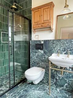 En-Suite Shower/WC