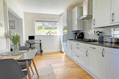 Kit/Breakfast Room