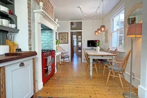 Kit/Breakfast Room