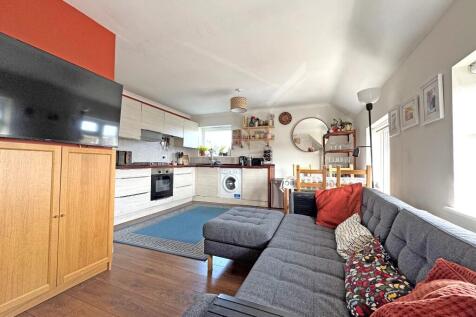 Lounge/Kitchen