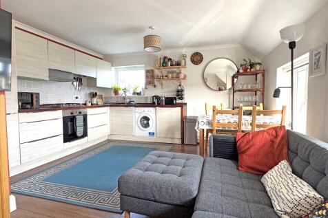Lounge/Kitchen