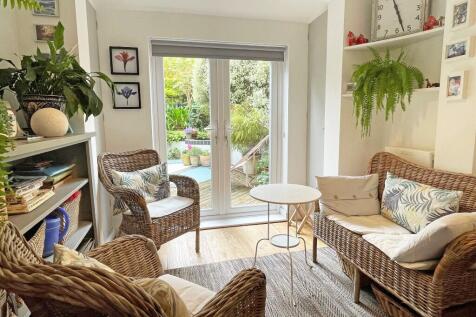 Kit/Breakfast Room