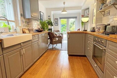 Kit/Breakfast Room