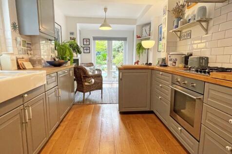 Kit/Breakfast Room