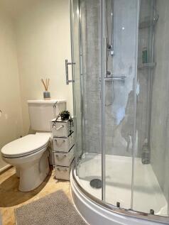 En-Suite Shower/WCA