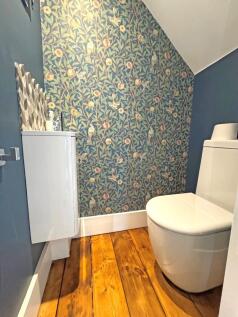 Cloakroom/WC