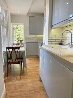 Kit/Breakfast Room
