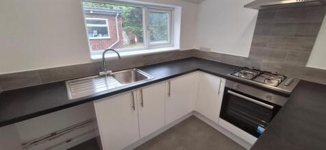 Kitchen 1.jpg