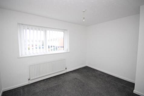 Bedroom 2 (Rear)