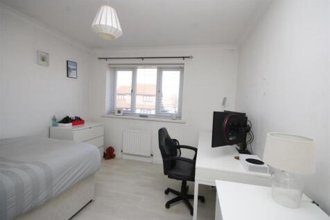 Bedroom 2 (Front)