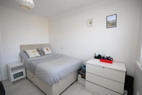 Bedroom 2 (Front)