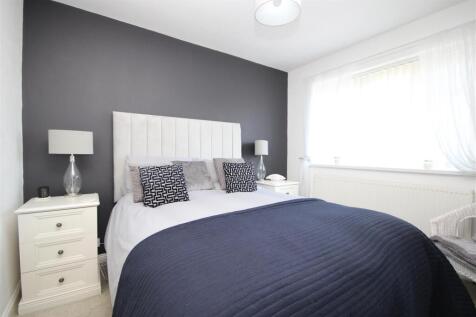 Bedroom 1 (Rear)
