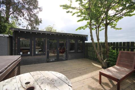 Summer House/Bar
