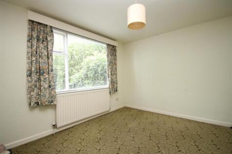 Bedroom 1 (Rear)