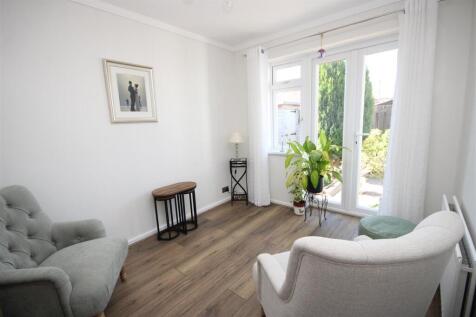 Bedroom 2 (Rear)