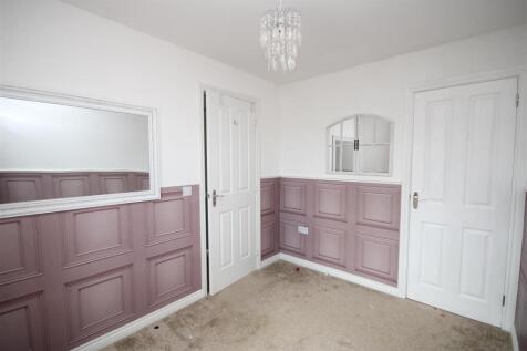 Bedroom 2 (Rear)