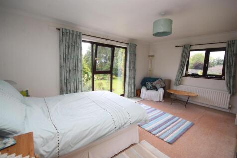 Bedroom 2 (Rear)