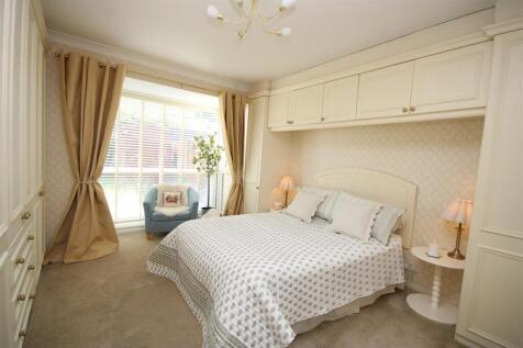 Bedroom 1 (Rear)