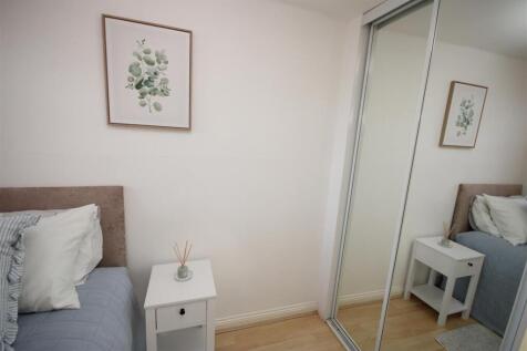 Bedroom 3 (Front)