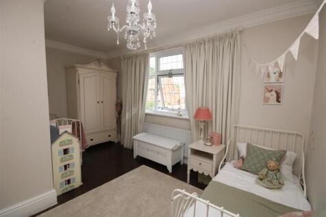 Bedroom 2 (Front)