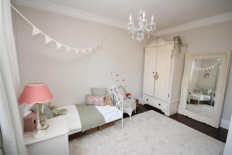 Bedroom 2 (Front)