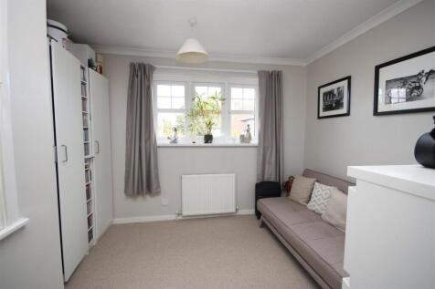 Bedroom 2 (Front)