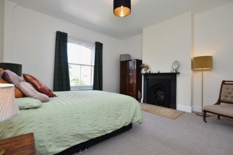 bed 3.JPG
