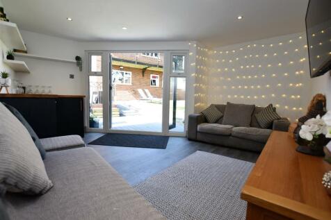 garden room.JPG
