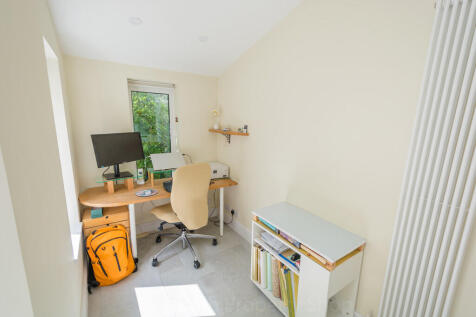 1 Archway Street-...