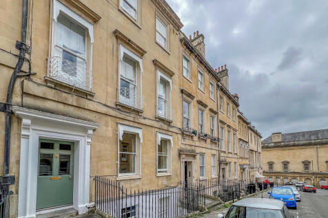 14 Russell Street...