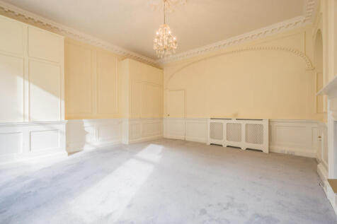 14 Russell Street...