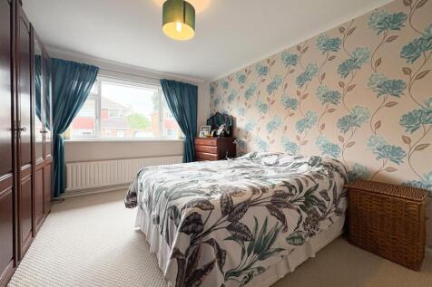bedroom1-1.jpg