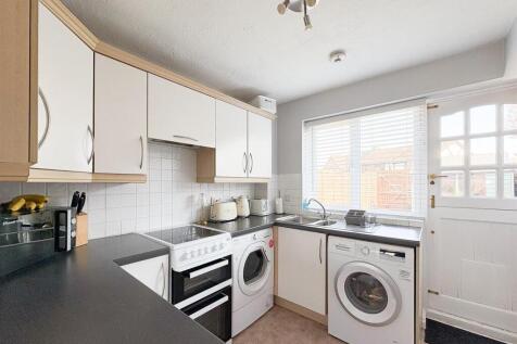 Kitchen...jpg