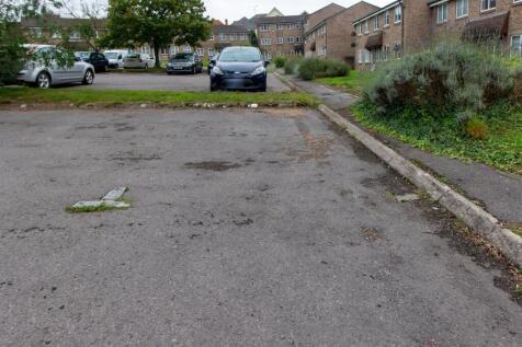 50 Gorcon Close - parking.jpg