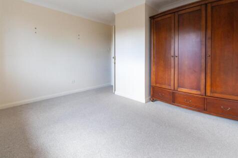 2 Lime Tree Grove -