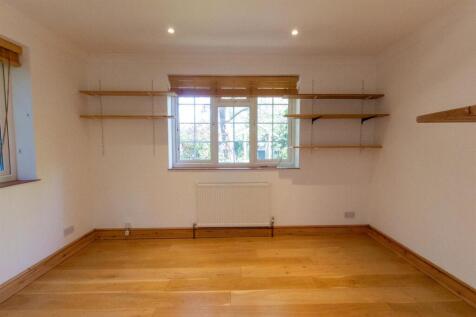 Stumblemead 1 - study_playroom.jpg