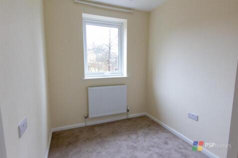 24 Augustines Way - bedroom 3.jpg