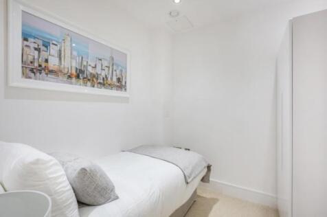 bedroom2.jpg