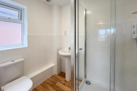 ENSUITE EDITED..jpg