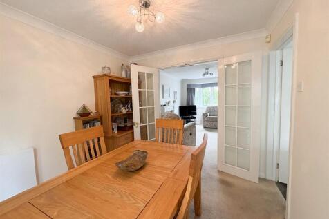 Dining Room.jpg