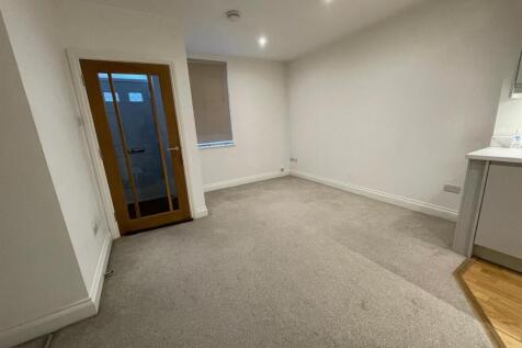 LIVING ROOM/KITCHEN