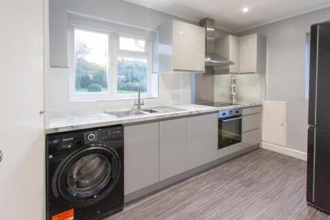 9 Ottafield Kitchen.jpg
