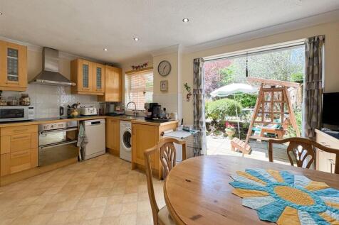 Kitchen Dining..jpg