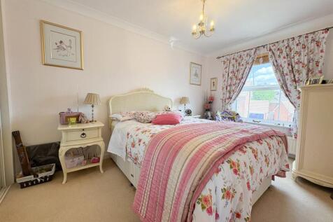 Bedroom1.jpg