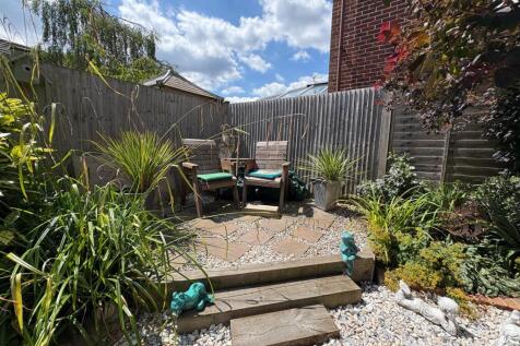 Garden seating.jpg