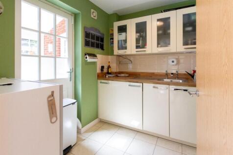 42 St Pauls - utility.jpg