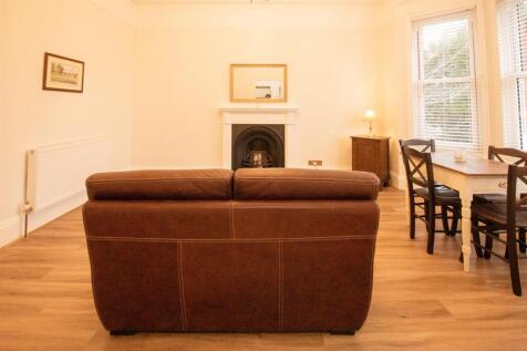 6 Abigail House - Living Room-4.jpg